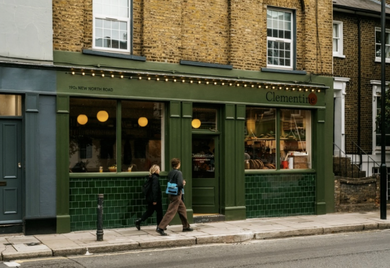 Clementine café opens in Islington: despite not meeting its crowdfunding target